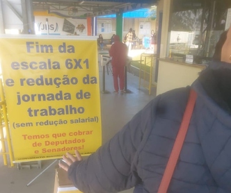 Sindicato coleta votos na JBS de Forquilhinha e Nova Veneza,do Plebiscito Popular, pela insenção do Imposto de renda até R$ 5 mil e fim da jornada 6x1 