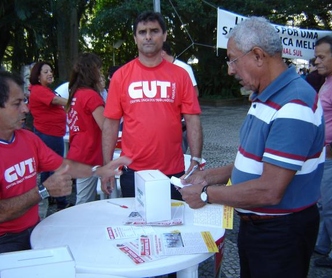 Ato pela saúde reúne população em Criciúma