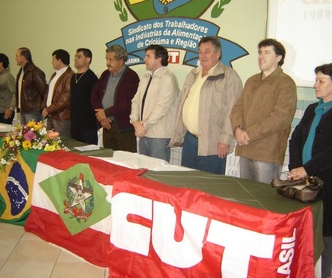 Festa de 20 anos reúne mil pessoas 